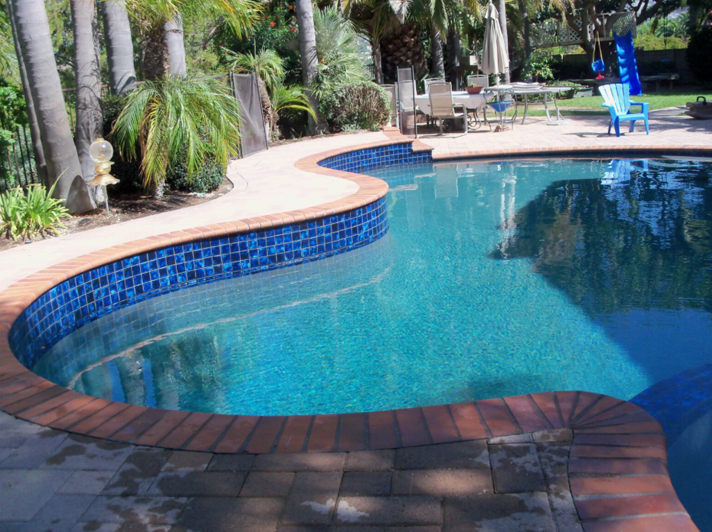 Radiant Fusion Series - Blue Diamond - C&R Pool Plastering